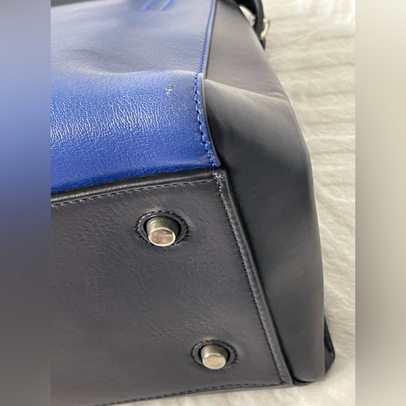 Celine edge medium calf hair leether shoulder bag - Picture 13 of 17